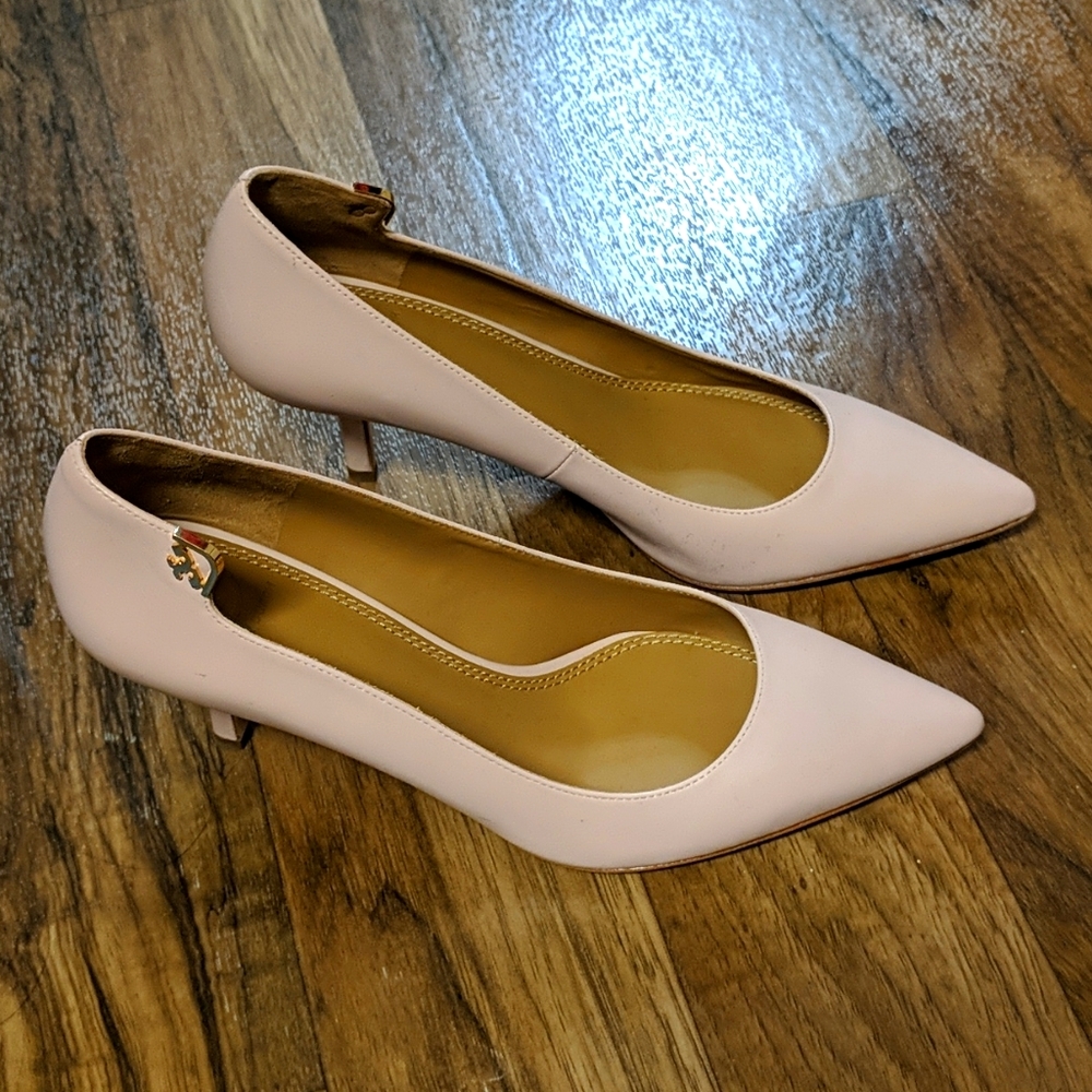 Baby Pink Tory Burch Pointed Shoes